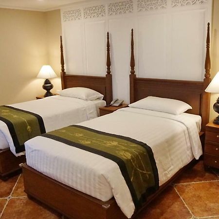Viangbua Mansion Hotel Chiang Mai Exterior photo